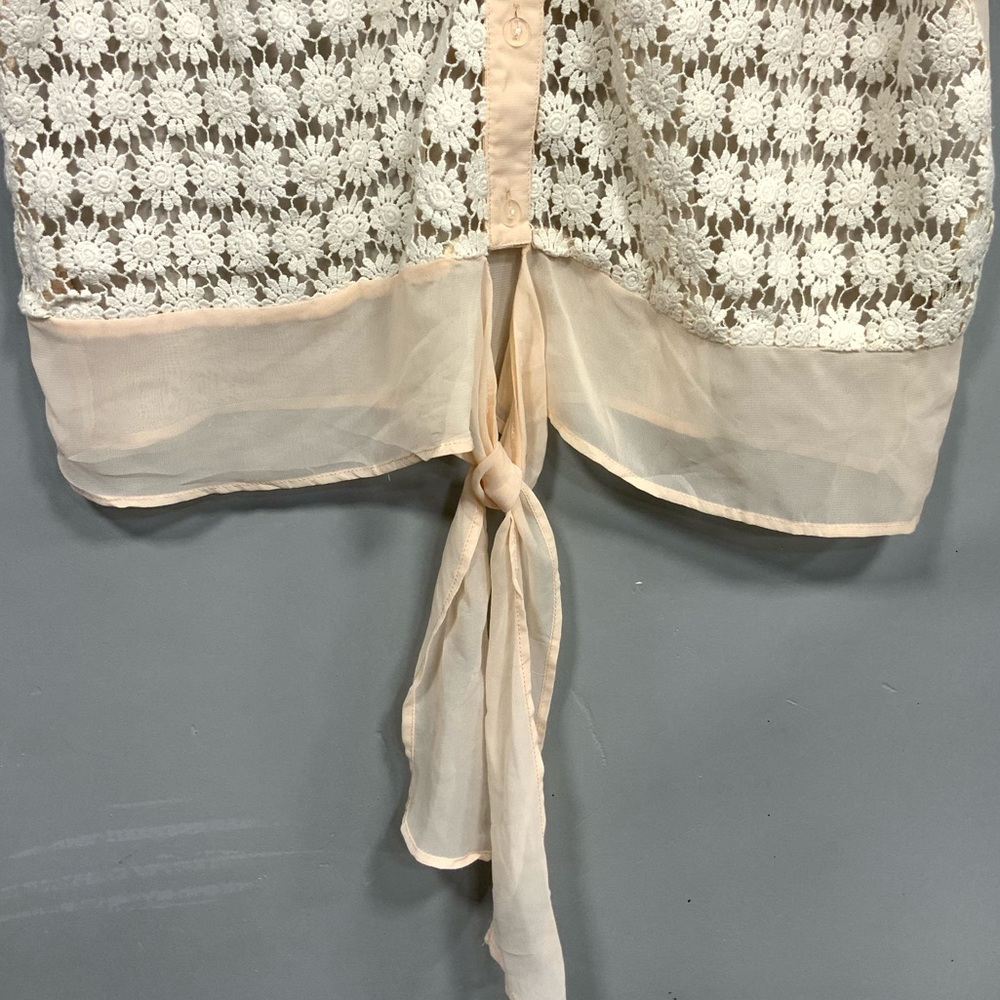 Beautiful peach crochet Top-New✨No Bargain❗️ - Picture 2 of 7